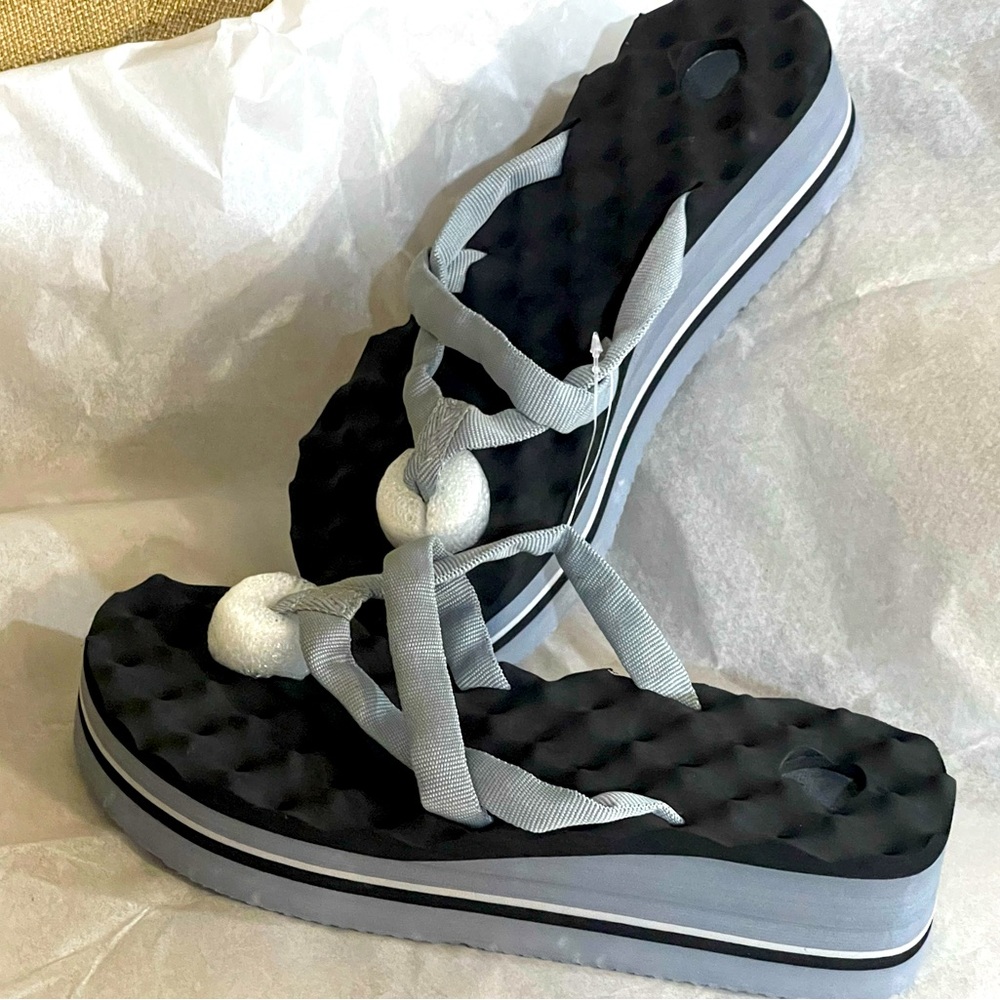 Running On The Wall Women’s Platform Wedge Sandals